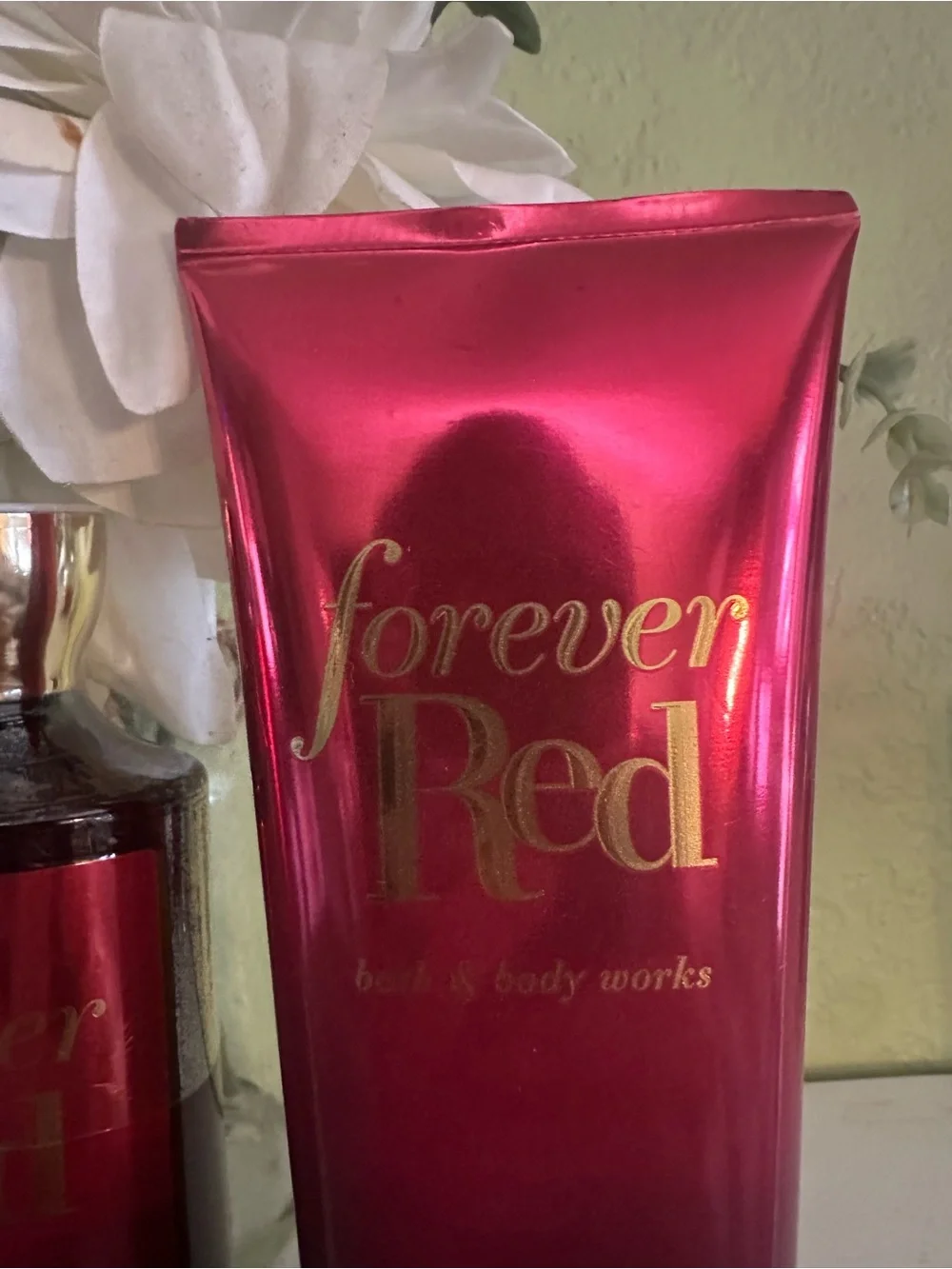 Bath & Body Works Forever Red Fragrance Mist and Body Cream Set & Shoer Gel ❤️